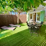 Bastide Du Levant - 50m - Rez De Jardin ベッド・アンド・ブレックファスト サント・マキシム