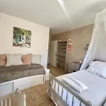 ベッド・アンド・ブレックファスト Bastide Du Levant - 50m - Rez De Jardin サント・マキシム
