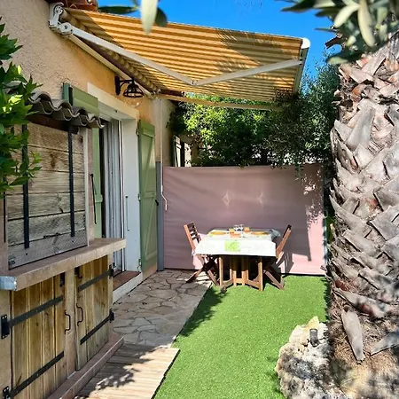 Bastide Du Levant - 50m - Rez De Jardin Couette-café
