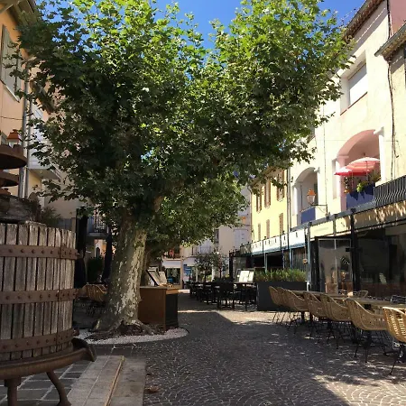 Bastide Du Levant - 50m - Rez De Jardin 2*