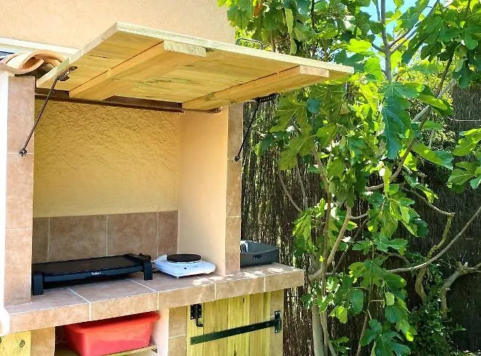 Bed & Breakfast Bastide Du Levant - 50m - Rez De Jardin Sainte-Maxime