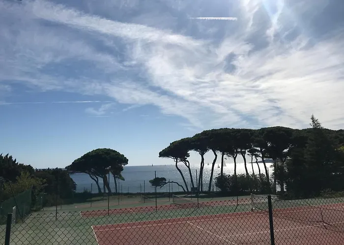 Bastide Du Levant - 50m - Rez De Jardin Panzió