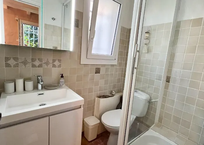 Bastide Du Levant - 50m - Rez De Jardin Sainte-Maxime