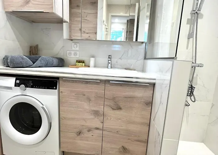 Bed & Breakfast Bastide Du Levant - 50m - Rez De Jardin 2*