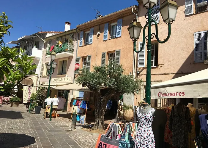 Bastide Du Levant - 50m - Rez De Jardin Panzió 2*